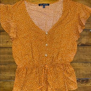 Cute summer top size medium